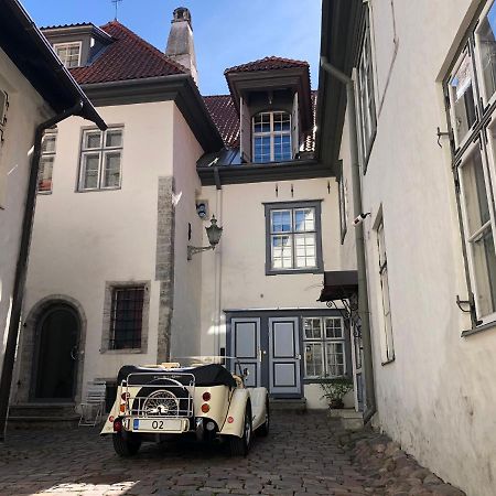 Old Bishop'S House Apartment Талин Екстериор снимка