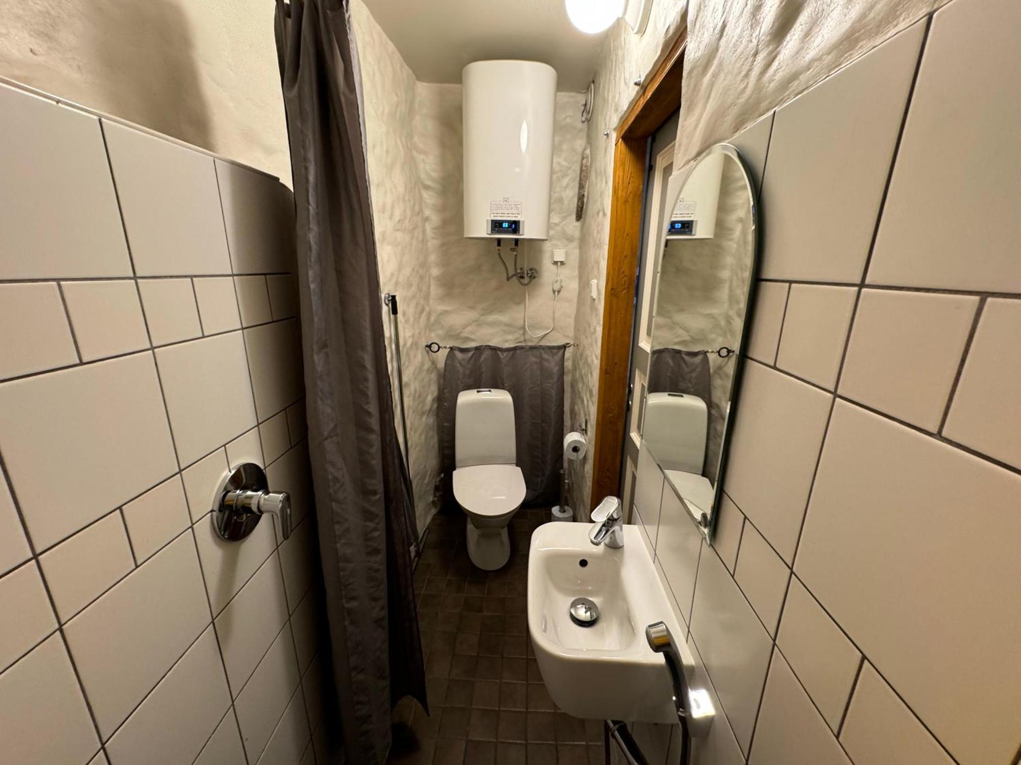 Old Bishop'S House Apartment Талин Екстериор снимка